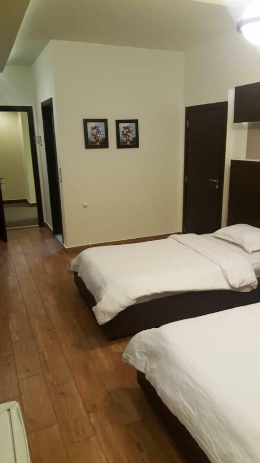 Serail Hotel Ehden Exterior foto