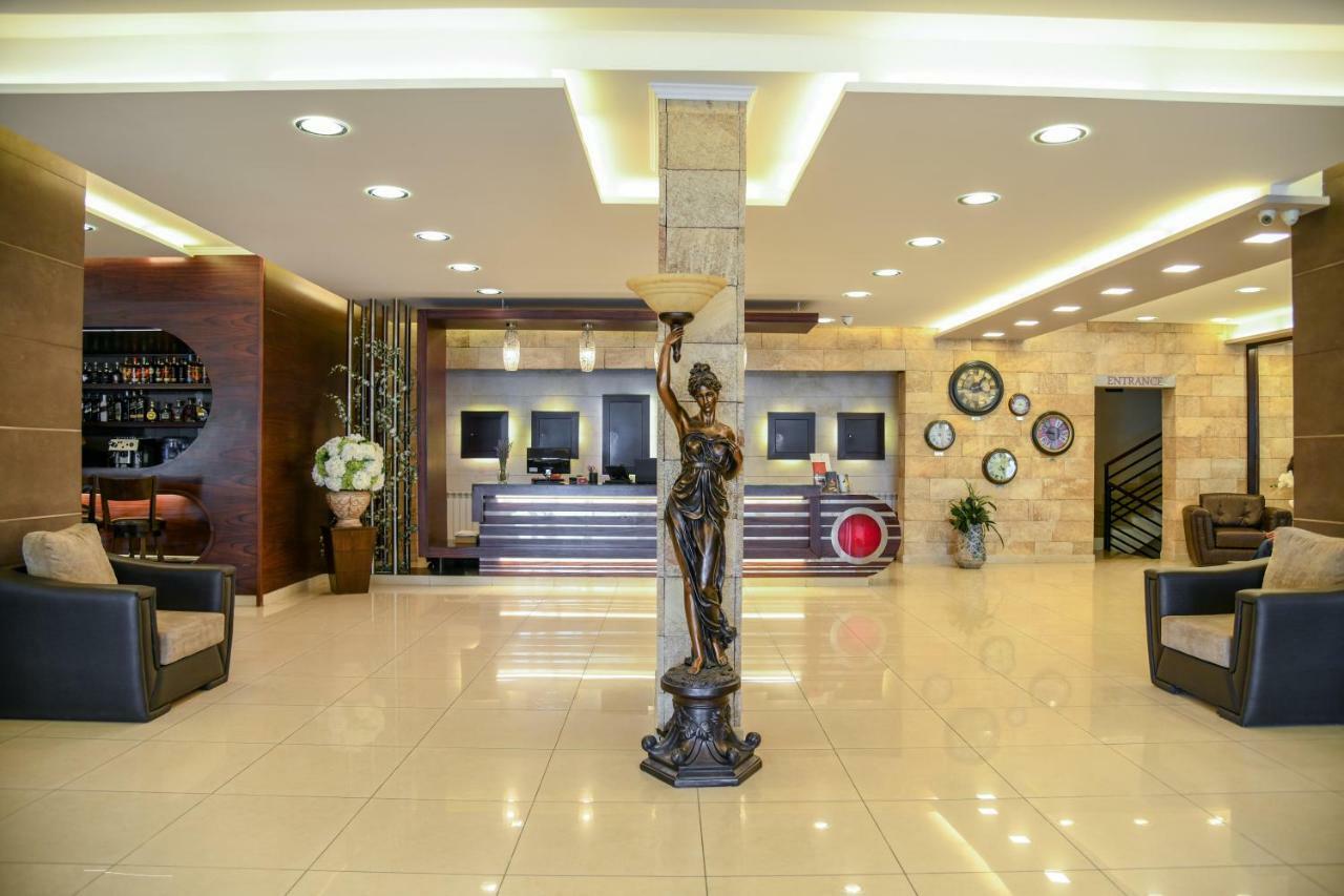 Serail Hotel Ehden Exterior foto