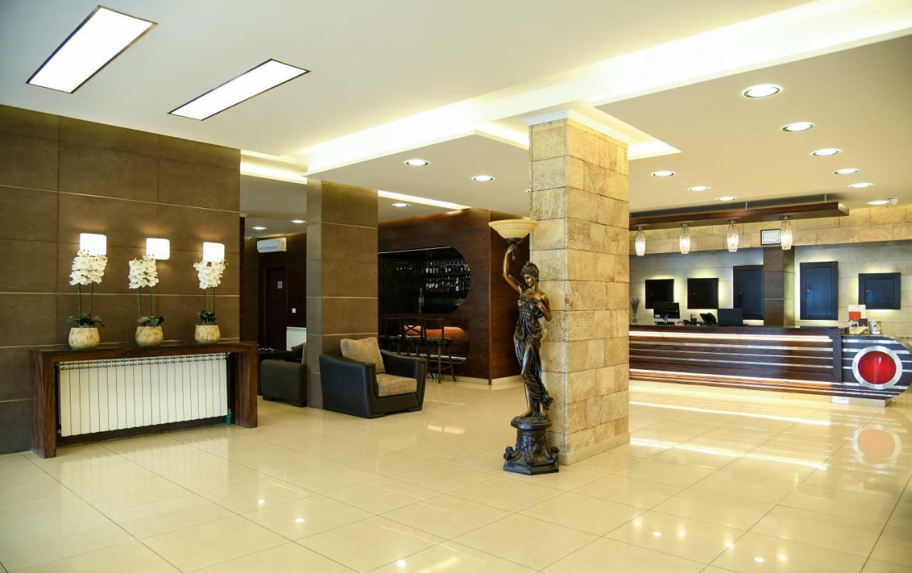 Serail Hotel Ehden Exterior foto