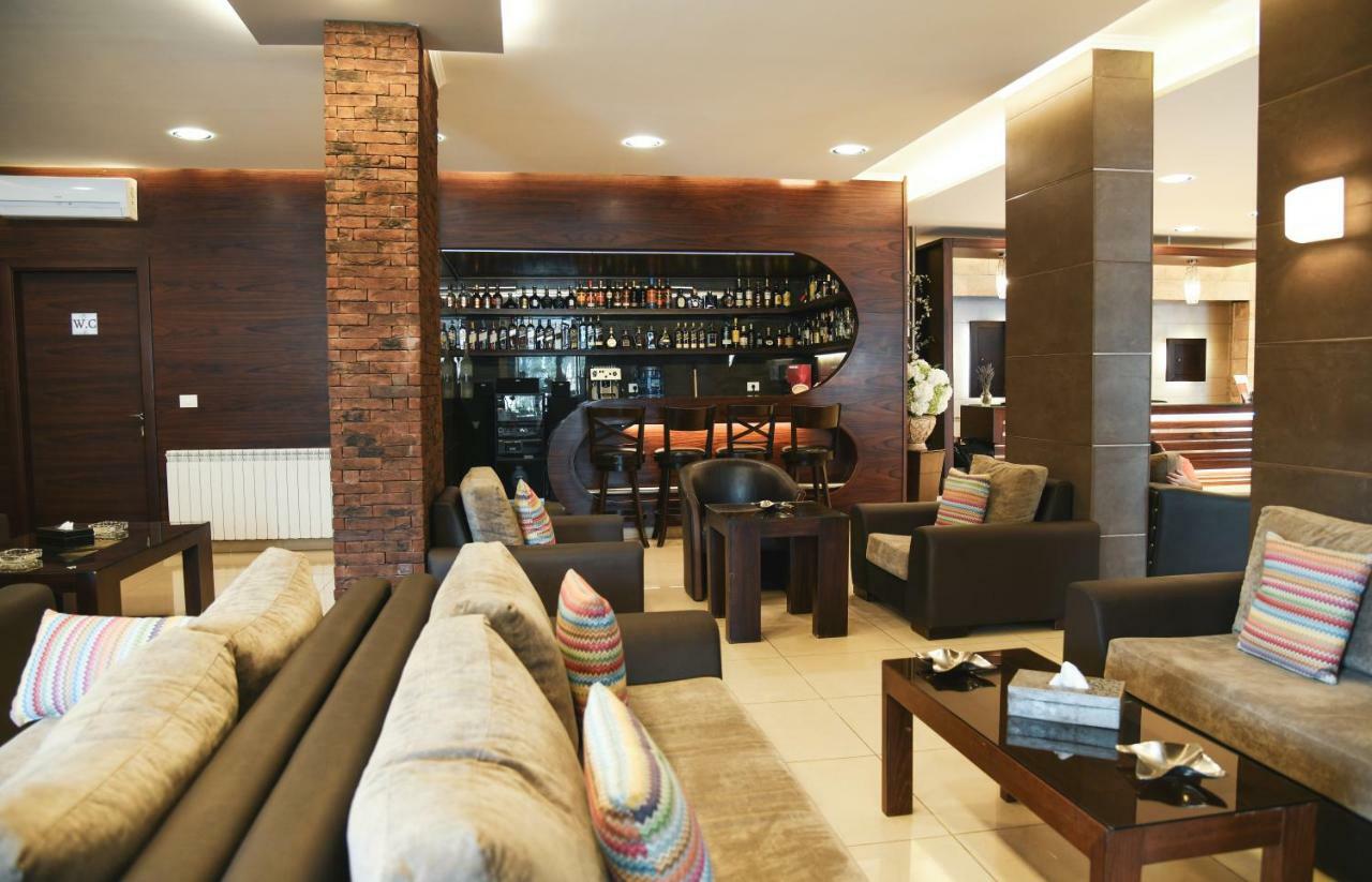 Serail Hotel Ehden Exterior foto
