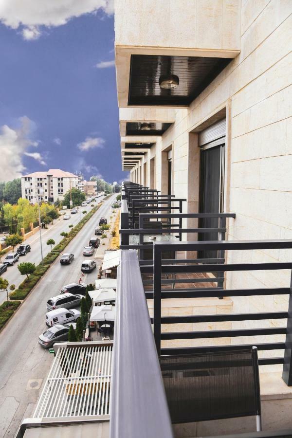 Serail Hotel Ehden Exterior foto