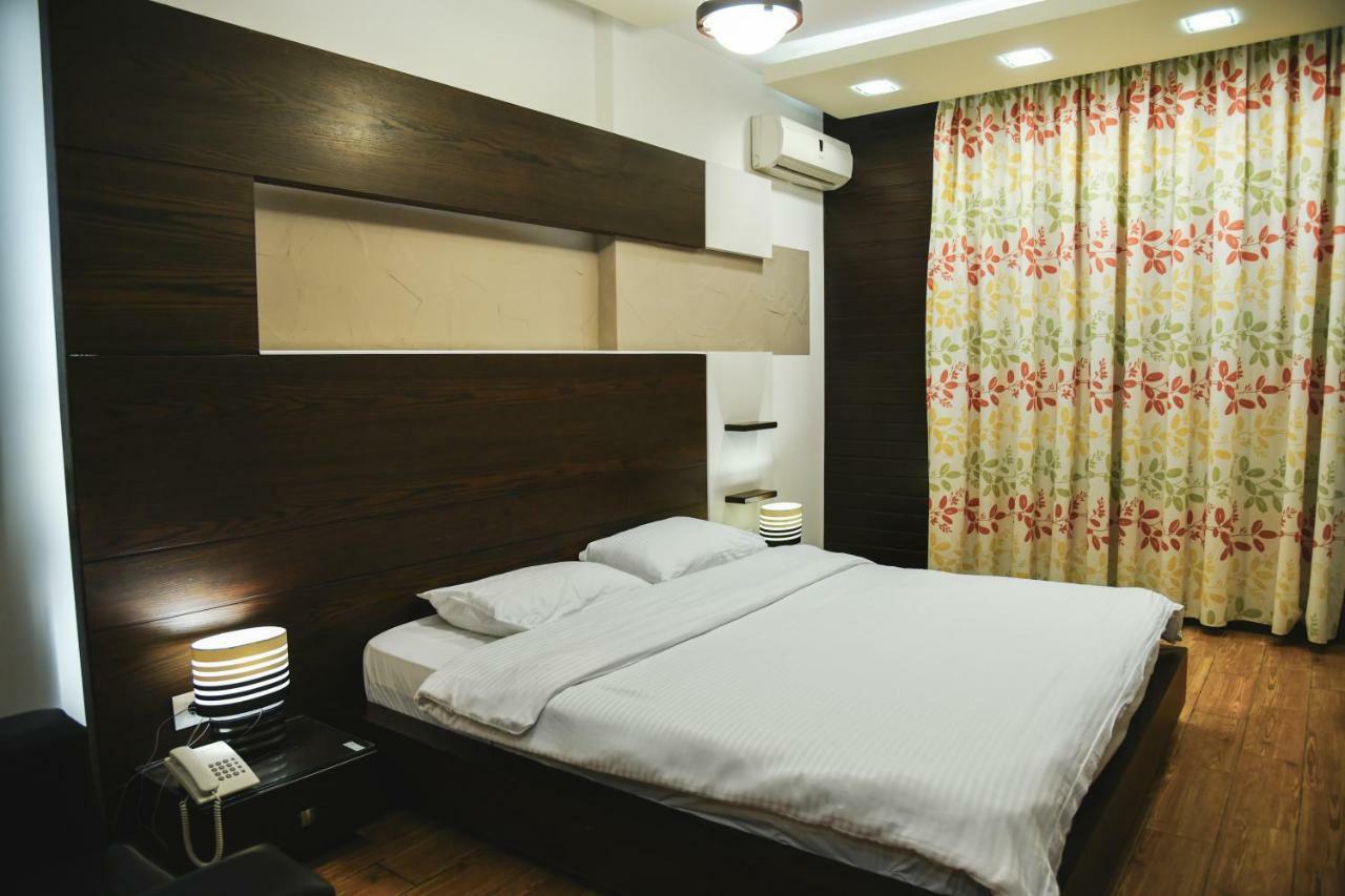 Serail Hotel Ehden Exterior foto